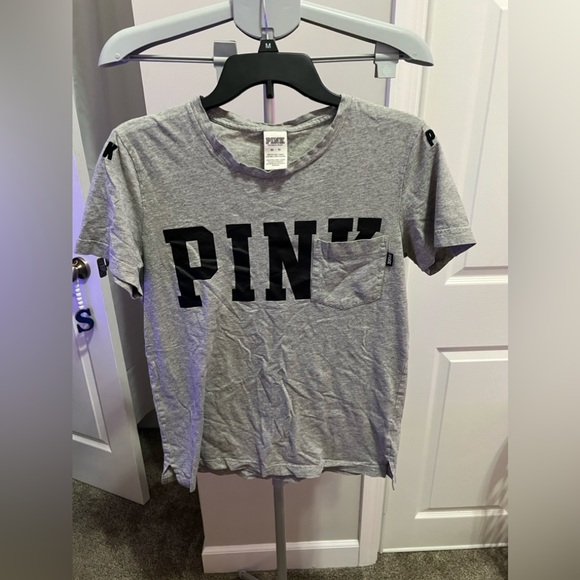 Victoria Secret PINK Gray & Black Short Sleeve T Shirt Size XS NWT - Picture 1 of 9